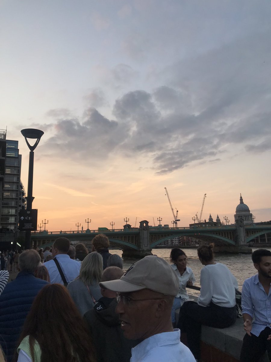 On a slightly spur of the moment decision I decided to join the queue last night. I joined at 7pm, I left the Hall at 3:57am.