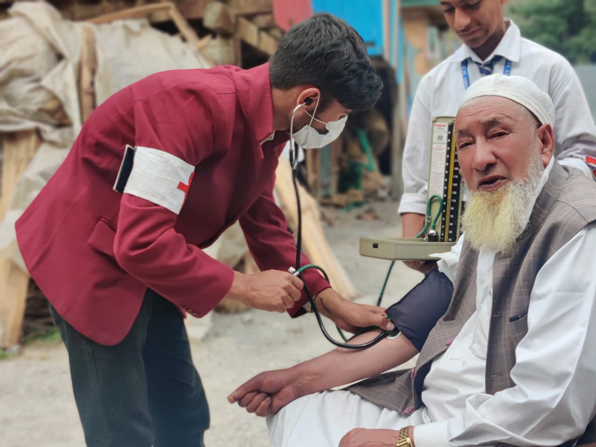 TariqAh92093447's tweet photo. #FirstAidDayInKashmir
#GurezFirstAidDay
#TangdharFirstAidDay
#MachhalMedicalCamp
#TangdharMedicalCamp
#GurezMedicalCamp
#CLX #Sep22KT https://t.co/1KWpKiRxq4