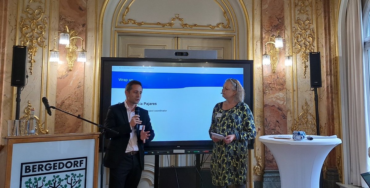 alivb1's tweet photo. our project coordinator @RbnGarciaP @CARTIFCT closes the #mySMARTLife final conference @mySMARTLife_eu
success relies on solid local ecosystems and a similar approach for all the project cities #strategy #localecosystem #ambition Very proud of being part of #mySMARTLife https://t.co/NEZylO3Oid