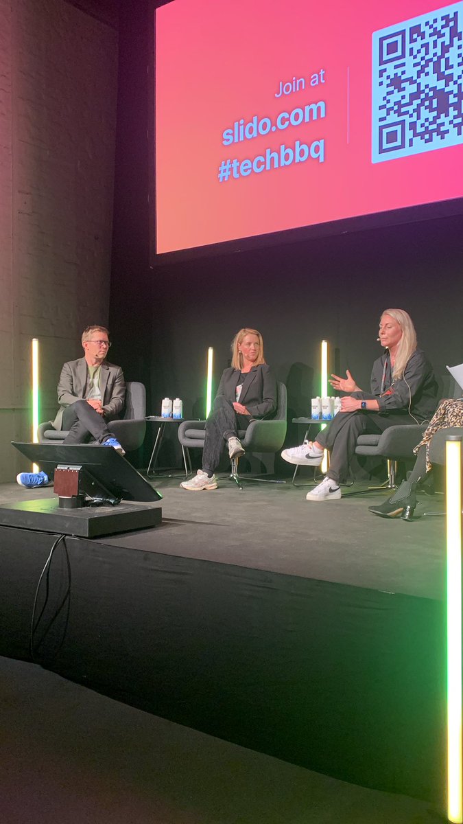 Tech och Jordbruket intressant och väldigt tufft topic då vi behöver öka produktionen med 60% inom 15 år och samtidigt kommer att förstöra 10% av den odlingsbara ytan #TechBBQ2022