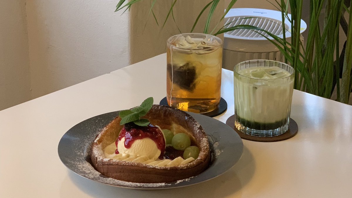 1122inch's tweet photo. 前の学期中、多い時は週2でいたのでは??ってくらい行きつけのカフェ。コンセント・Wi-Fi・大きめの机完備で勉強にももってこい。1階はウッド調、2階は白と緑が基調。焼き菓子、クロップルはもちろん軽食もある〜けど飲み物が気持ち小さめだからコスパは微妙かな??と言いつつめちゃ行く🚪➰🪐 https://t.co/rC7jxiCVS0