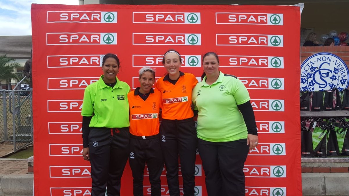 YourSportFix's tweet photo. Schoolgirls Hockey Challenge develops female umpires: https://t.co/e0hk2Guc9C https://t.co/zMKLyTh79j