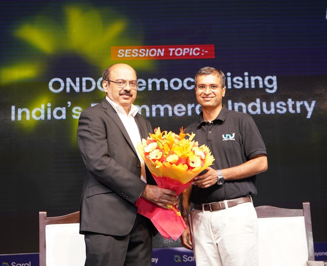 Unicommerce_'s tweet photo. #Saral2022: It was a pleasure for Unicommerce to host @shireeshjoshi, Chief Business Officer at Open Network For Digital Commerce ( @ONDC_Official ) at #Saral2022 as Guest of Honor.
#saral2022 #ecommercesellingsimplified #ecommerceseller #ondc #acevector https://t.co/kDIr5VGs43