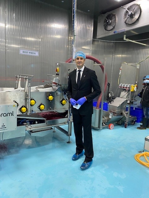 It was great to accompany the Hon. Meka Whaitiri, New Zealand’s Minister of Customs, to the Suri Agro Cold Storage Facility to learn about how Suri Agro uses its award-winning cold storage technology to handle New Zealand produce. The fruit juice technology is a welcome addition.