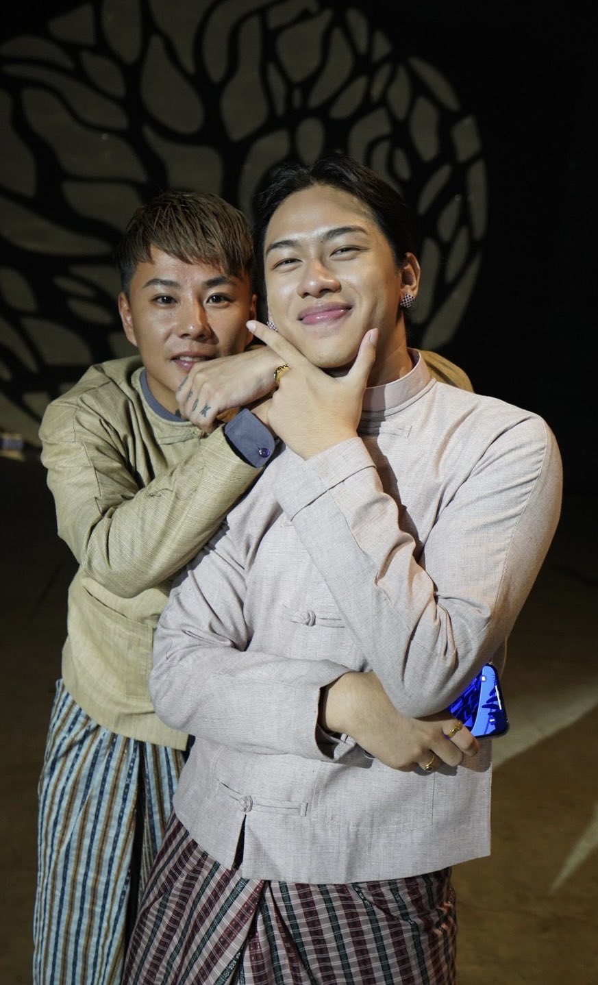 Oak Soe Khant on Twitter: “Myyyy boiiiiiiissss @RepezenFoxx https://t