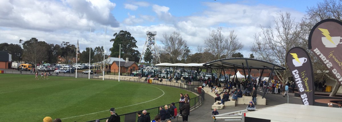 bendigosbest's tweet image. Grand Final BFNL | LIVE Saturday from 9am Under 18’s with @bomber_johnny @joelbpeterson and Ben Dyett | Next up The Reserves with Billy Hewitt @CameronPower15 and Nick Churchill | The BIG one | Seniors @StrathStorm Vs @GisborneFNC with @bomber_johnny ,Jock Clark and Don Moran ✅