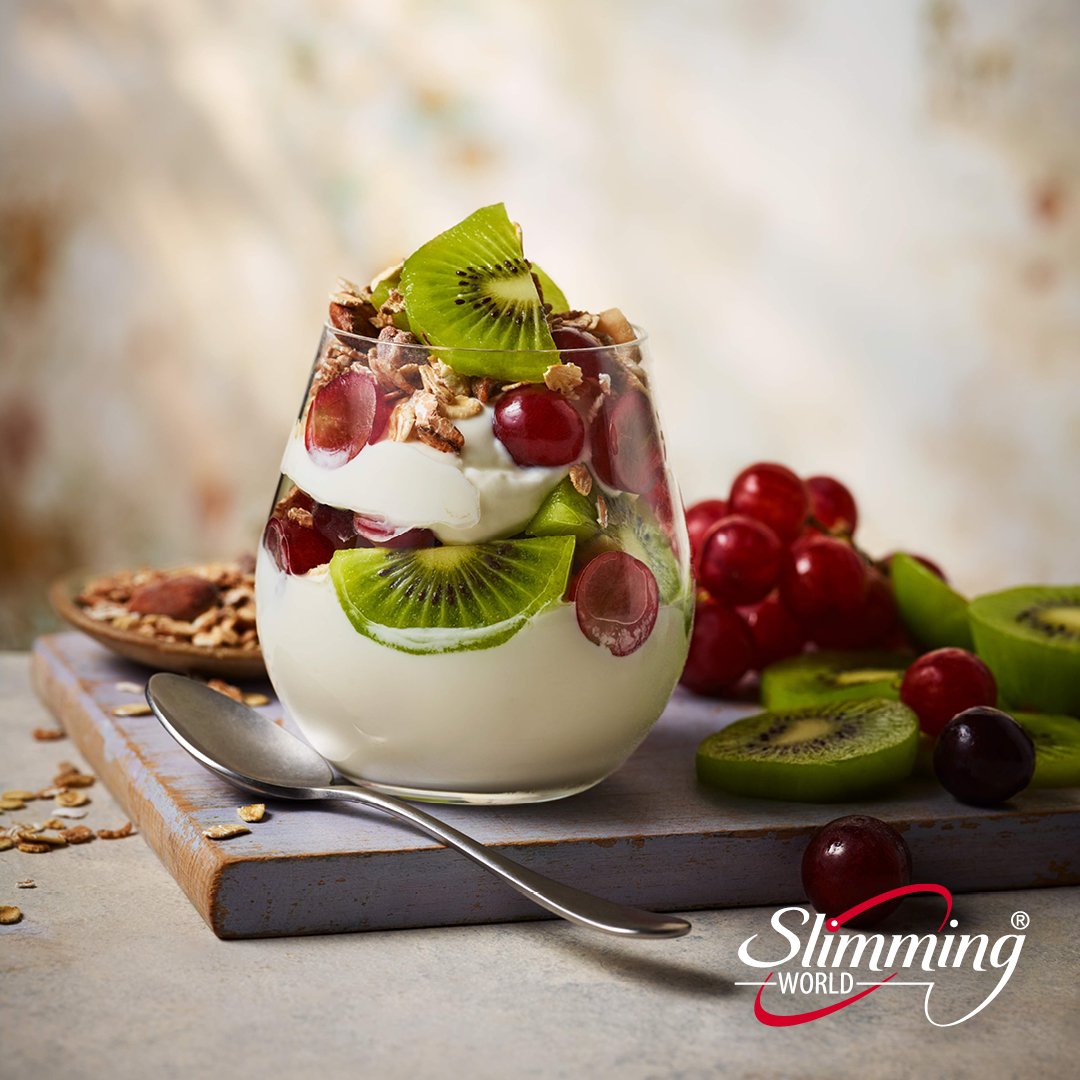 Thinking about cutting back on sugar? At Slimming World, foods high in added sugar are all counted and we can help you with better choices by limiting sugar to a healthier, slimming-friendly level, without having to track the grams, or the calories! Find out more drop me a DM📱