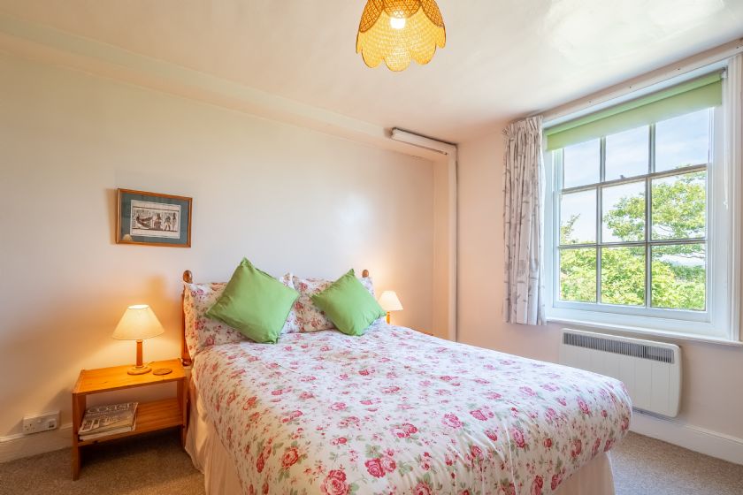 TheHolidayCots's tweet photo. October availability at Honeypot Cottage in Falkenham. Relax on the 1200-acre farm and listen to the relaxing sounds of the River Deben flowing on by.
🛌Sleeps 1-4
https://t.co/VDBmtVdjHm
#Falkenham #Felixstowe #Suffolk #HolidayCottage #Relaxing #OctoberDates #Availability https://t.co/V3cNvdPQPE
