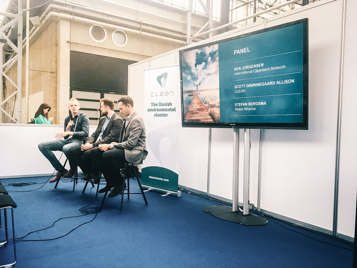 WaterAllianceNL's tweet photo. Hein Molenkamp fascinated the audience with the unique ecosystem that is @Watercampus  #Leeuwarden. Stefan Bergsma spoke about the importance of cluster collaboration. 

Also Ruth McNeil highlighted the importance of the Water Test Network, a partner project #WorldWaterCongress https://t.co/al5pOY8ucr