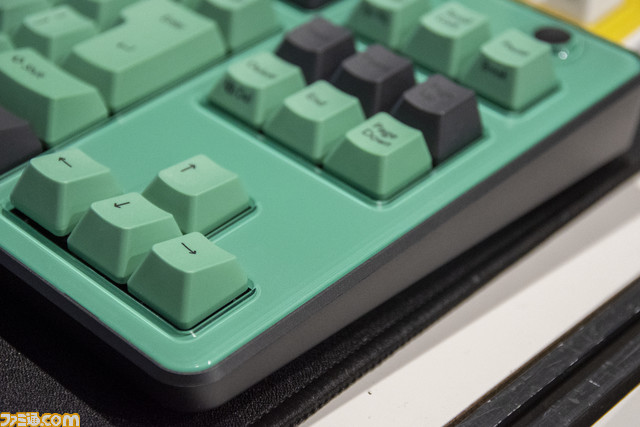 【お値下げ不可】アルミ製 カスタム キーボード Bear75 チョコミント お値下げ不可】アルミ製 カスタム キーボード Bear75 チョコミント お