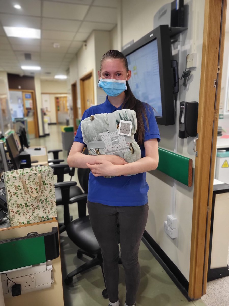 Melanie brindle (@melbrindle) on Twitter photo Today has been our lovely volunteer jess' last day on Ward 12 Well done and Good Luck for the future <a href="/BuryCO_NHS/">Bury Care Organisation</a> @louhood83 <a href="/KeeleyRa/">keeley Parker</a> <a href="/TracySh01012017/">Tracy Shaw</a> Today has been our lovely volunteer jess' last day on Ward 12 Well done and Good Luck for the future <a href="/BuryCO_NHS/">Bury Care Organisation</a> @louhood83 <a href="/KeeleyRa/">keeley Parker</a> <a href="/TracySh01012017/">Tracy Shaw</a>