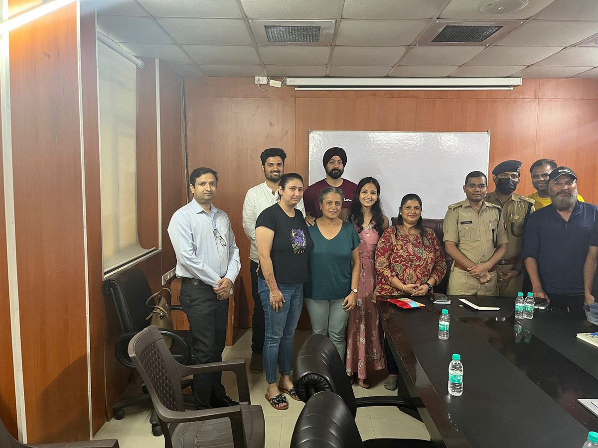 nisharai_ggc's tweet photo. Thanks so much @coprajaneesh @DCP_Noida  @noidapolice for sharing your well thought plan soon to b implemented to safeguard various  Morning #Cycling groups of #Noida #GreaterNoida #GrenoWest @manishsmooth appreciate for uniting all for this @Rajiva2011 @BhawnaG23 @cbasfilms 🚴‍♀️ https://t.co/NYqyfOE24i