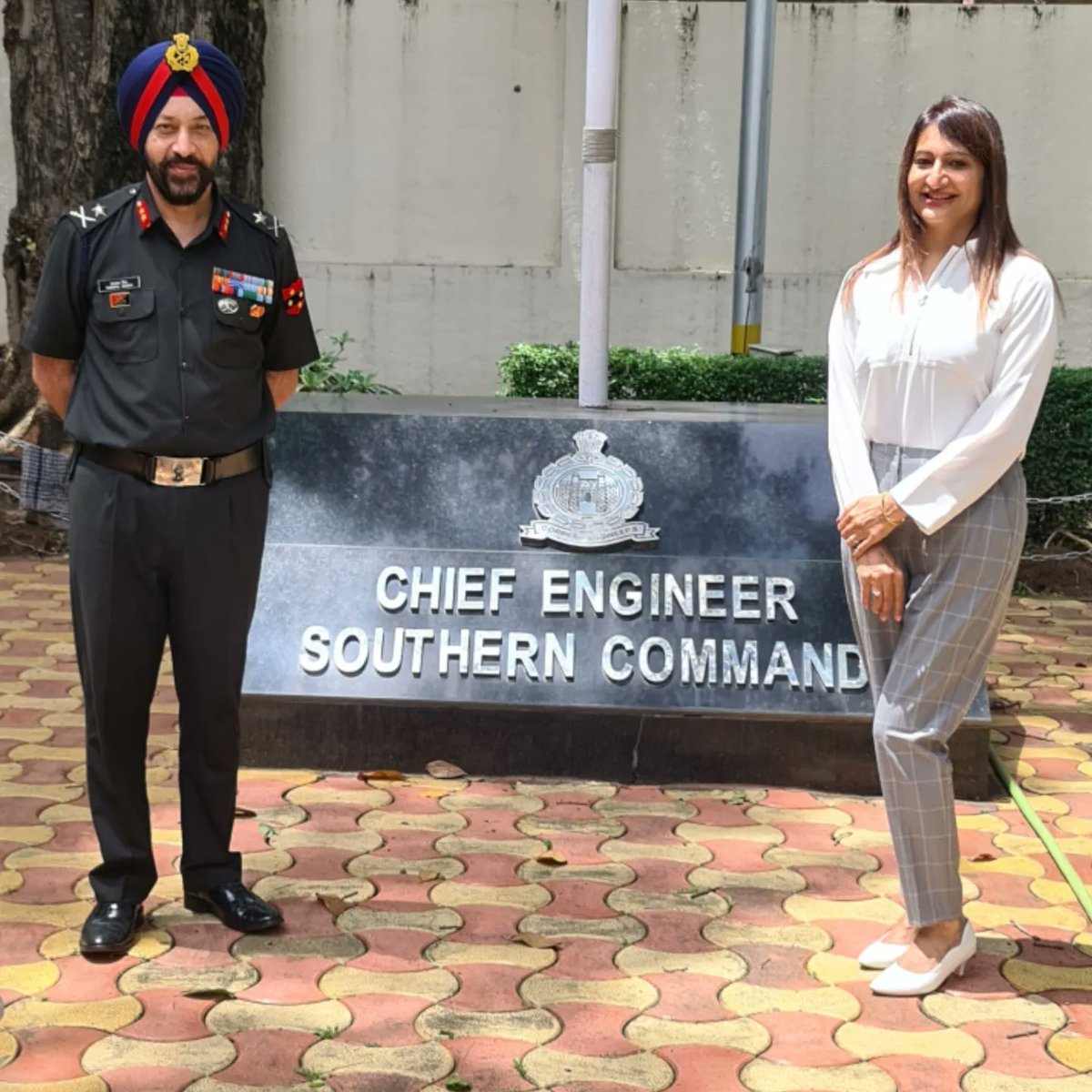 Nothing can be better than wishing CHIEF ENGINEER- SOUTHERN COMMAND,  Happy Engineer’s Day!   on #EngineersDay2022

Wishing all engineers,
Happy Engineer’s Day! 
The modern world would not have been possible without your inventions!
You are  rockstar of the modern world!