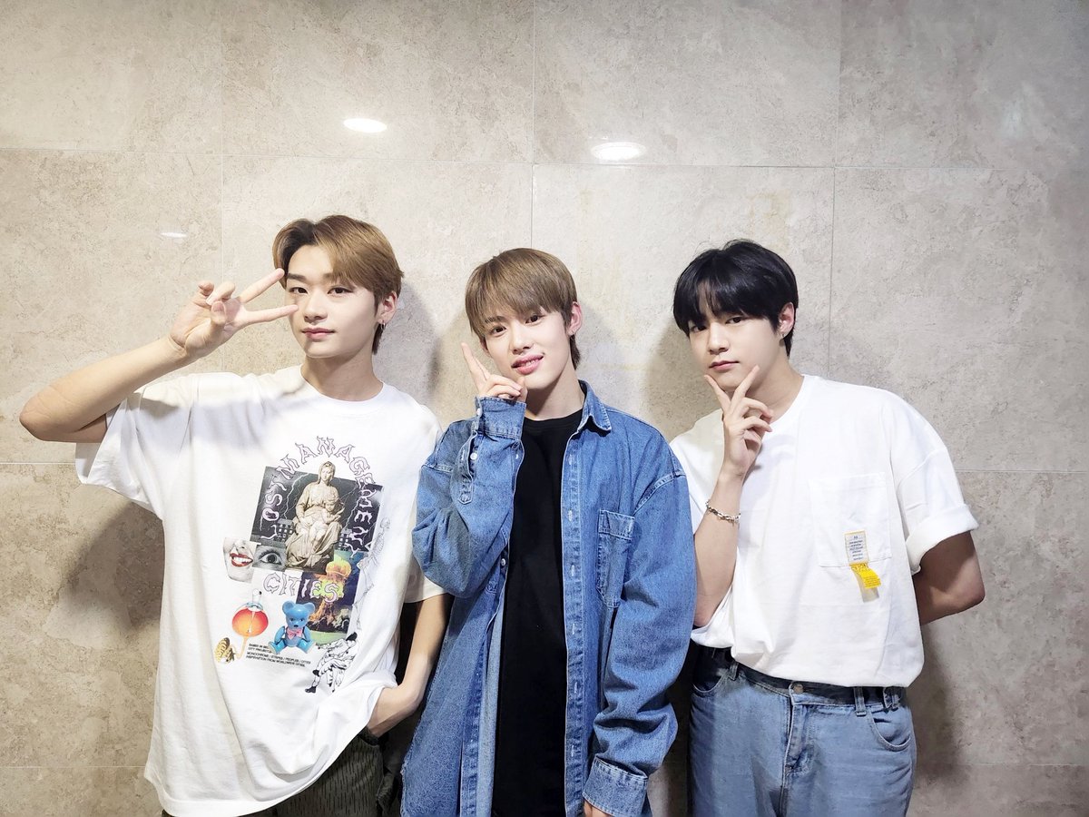 【FC】
T1419 JAPAN OFFICIAL MOBILE FC
限定ラジオ
"T1419 SCHOOL RADIO"更新📻

第ニ回の校内放送は
#GUNWOO #ZERO #KAIRI  🤍

エーデルワイスからの質問に全力で答えてますよ✨是非お聴きください♪

#T1419
 
▶︎t1419-fc.jp