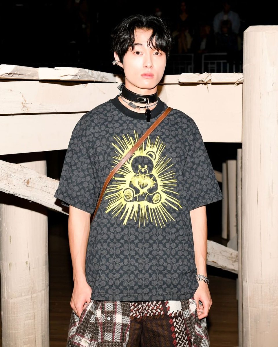 girlseayou's tweet photo. Chanyoung from Sanook Women Instagram post 

🔗https://t.co/ZElo910yS5

#CoachNY #CoachxChanyoung #CoachSpring23 #CoachSS23 #NewYorkFashionWeek #NYFW #CoachFamily #NYFW2023 #YoonChanYoung #Chanyoung #윤찬영 #尹灿荣 https://t.co/gR2SvHhDzA