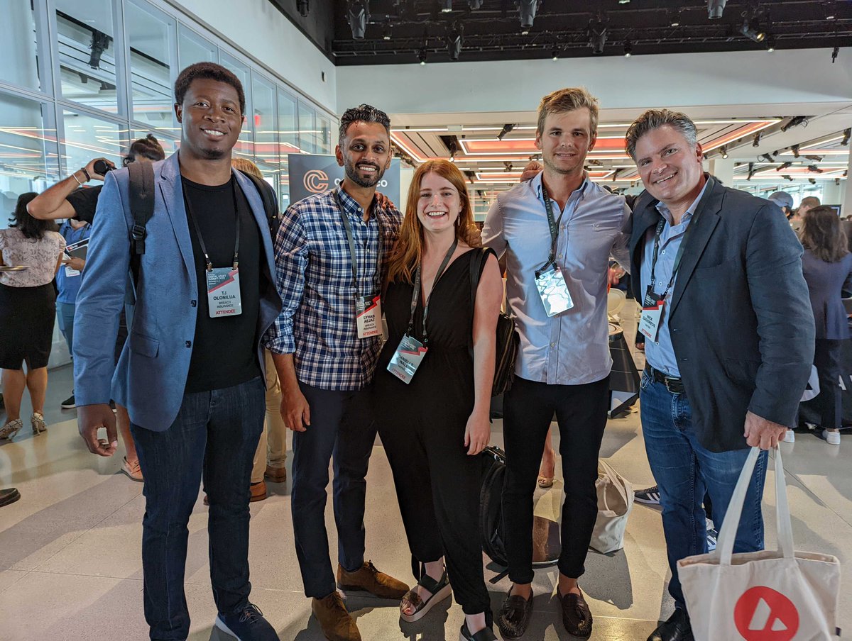 When crypto insurance people find each other at #DASNYC  
<a href="/BreachInsured/">Breach Insurance</a>  <a href="/gosuperscript/">Superscript</a>  <a href="/NZagoreos/">Nicholas Zagoreos</a> <a href="/daniwall___/">Danielle Wall Elliott</a>  <a href="/BlockworksDAS/">Digital Asset Summit 2026</a>
