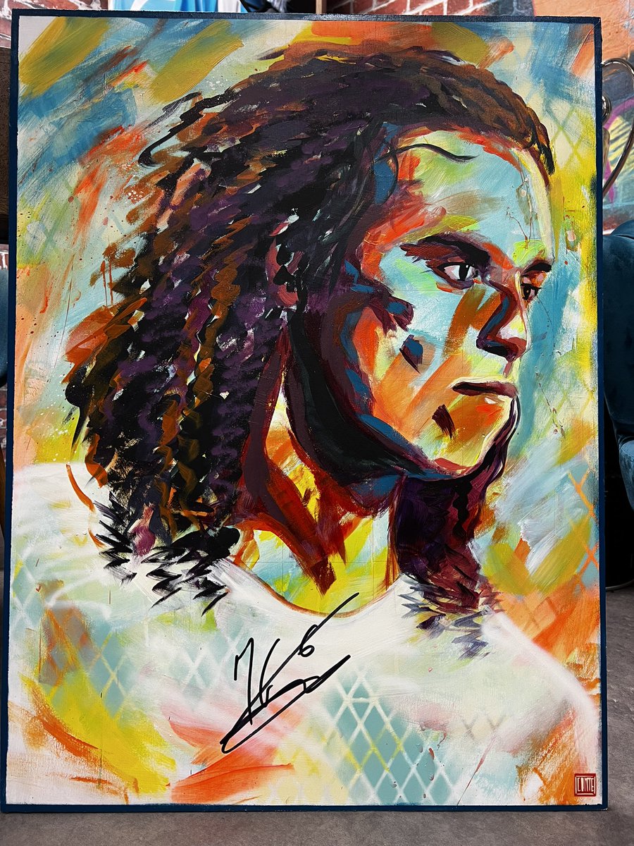 FCMarseille's tweet photo. On vous offre le tableau portrait de @MatteoGuendouzi réalisé par @FrkConte SIGNÉ PAR LE JOUEUR !!!!🤩🤩🤩
Pr cela :
1- follow les 3 comptes @FCMarseille @FrkConte et @Mode55489648 
2-  RT ce tweet !!! 
Tirage au sort dimanche après le match 
#OM #TeamOM https://t.co/2AEd7mNVi3