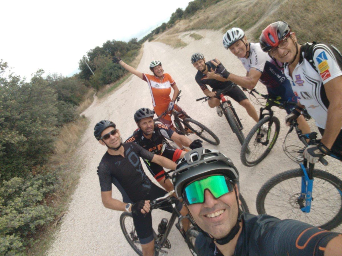 [VTT] Aujourd’hui dernière reco du parcours merci à tous et rdv samedi en canne 🦿🔥