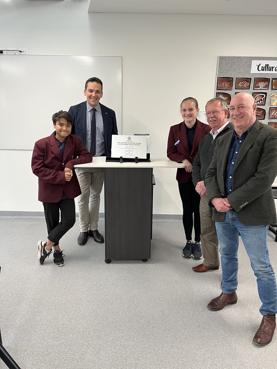 BBoyerMP's tweet photo. Last stop for my Country Cabinet trip was Port Augusta Secondary School to officially open their new facilities. 

It’s been a long journey for the school but they did it. And they’re rightfully proud of the outcome. https://t.co/0mmVRS6CiD