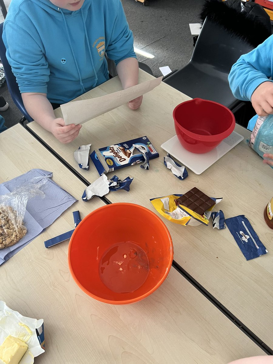 EmsleyMiss's tweet photo. Here are some thoughts from P7:

“It was fun but we need to continue practising our teamwork” - F.A

“The smells of all the sweets was a bit sickly” - E.K

“It was tempting to eat the chocolate” - P.S

“I enjoyed dipping the Oreos in chocolate” - L.R

“It made me hungry” - L.K https://t.co/Cs0ayN0Azk