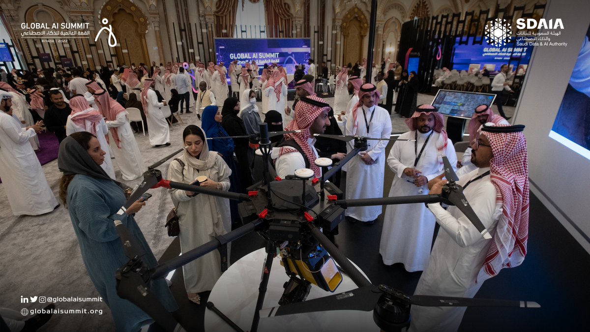 SDAIA_SA's tweet photo. روح الابتكار والإبداع والمستقبل حاضرة في #قمة_الذكاء_الاصطناعي 
#سدايا
#GlobalAISummit https://t.co/TIXw46C5cZ