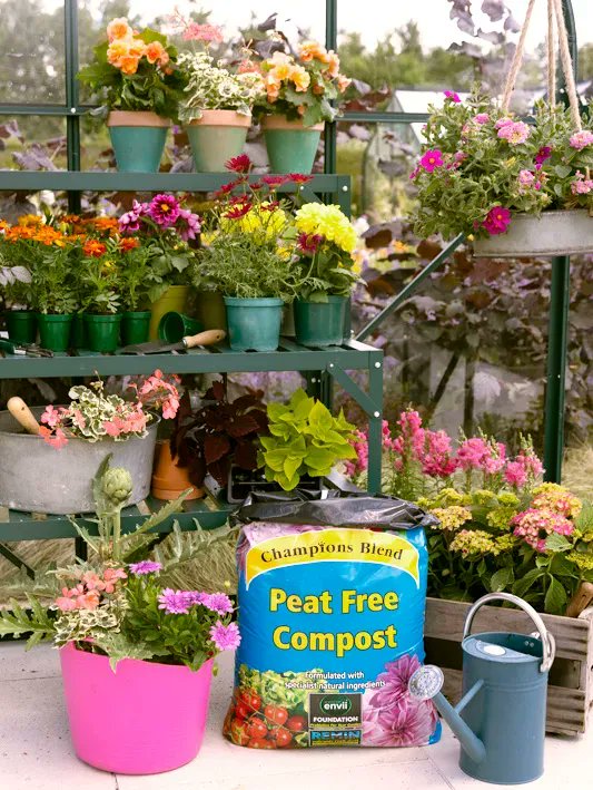 What was your take home from Four Oaks this year?  Response to the Government's peat ban from 2024 was high on our agenda, what do the growers think? Read our article here🌻🌱🦋 buff.ly/3BkaK3P #peatfree #sustainable #compost #championsblend #bathgate #gardening #peatban