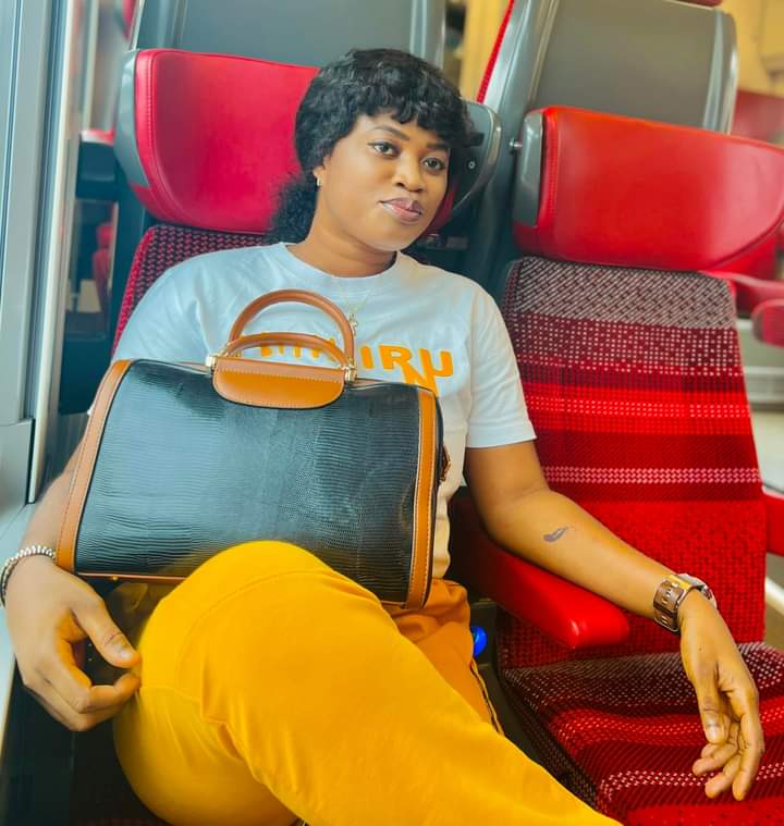 Queenrimaoff's tweet photo. La plus vraie des sagesses est une détermination ferme.”
Les bonnes choses arrivent.... 🙏
Dakhoufé disponible 🔥👇 https://t.co/7iCIk6PJao
#Omusic #Destination https://t.co/UAKx7BMWSv