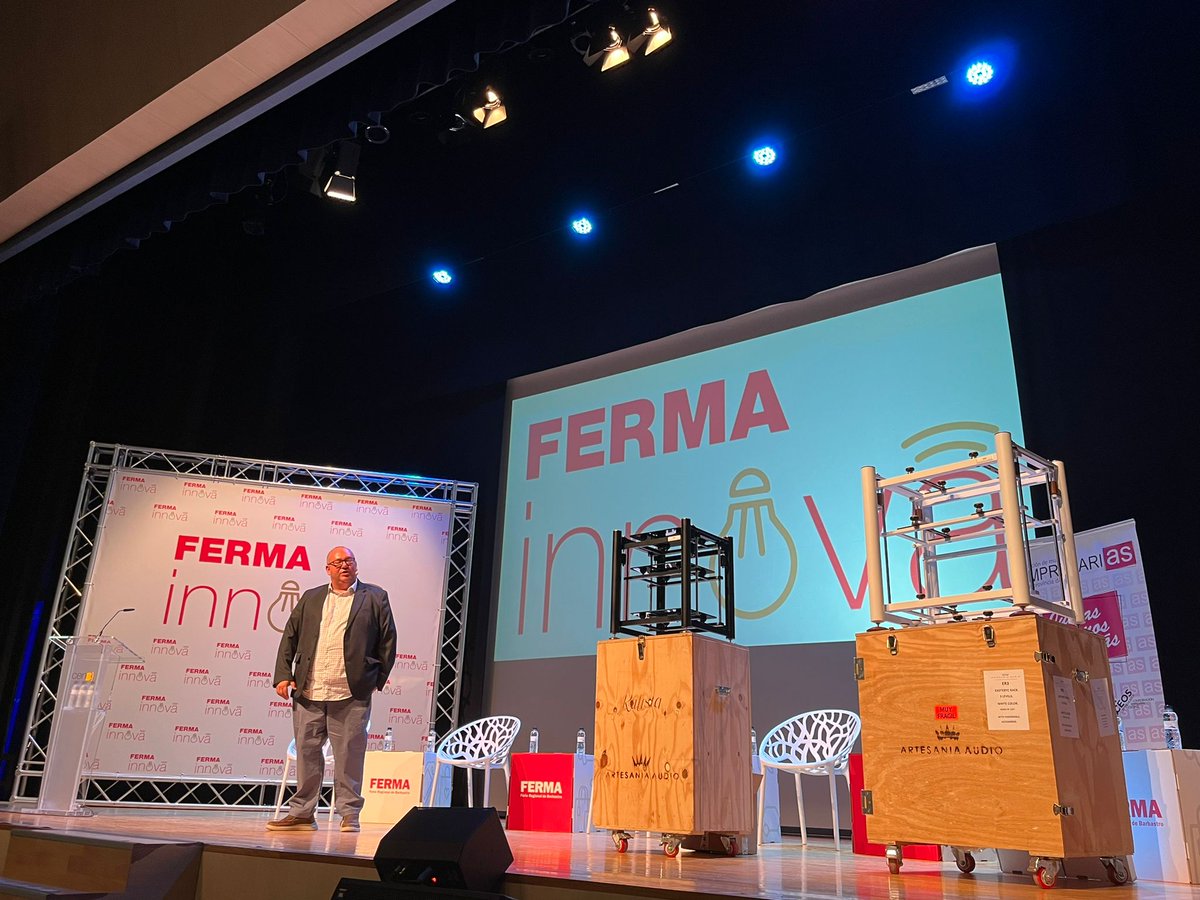 Amephu's tweet photo. #FermaInnova @AytoBarbastro "Innovación y oportunidades de la economía social" por José María Calasanz de Somontano Social https://t.co/4IYXR8idkt