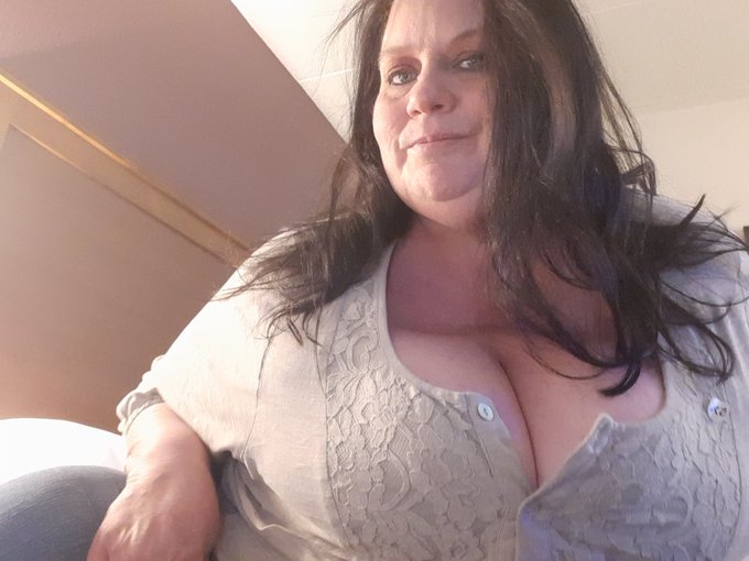 Good morning everyone! I am available on the phones this morning @niteflirt https://t.co/rV4XSsYSpN search<a href="/tag/onlyfans"class="tags"><span>#onlyfans</span></a>