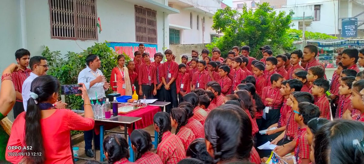 ssc_patna's tweet image. Glimpses of #ScienceDemonstrationLecture on the topic: &quot;Science and Magic&quot; held at Turning Point School, Gardanibag, Patna by @ssc_patna a unit of @ncsmgoi
 under &apos;Promotion of Science Education and its Popularization in Schools of Patna District&apos;.
