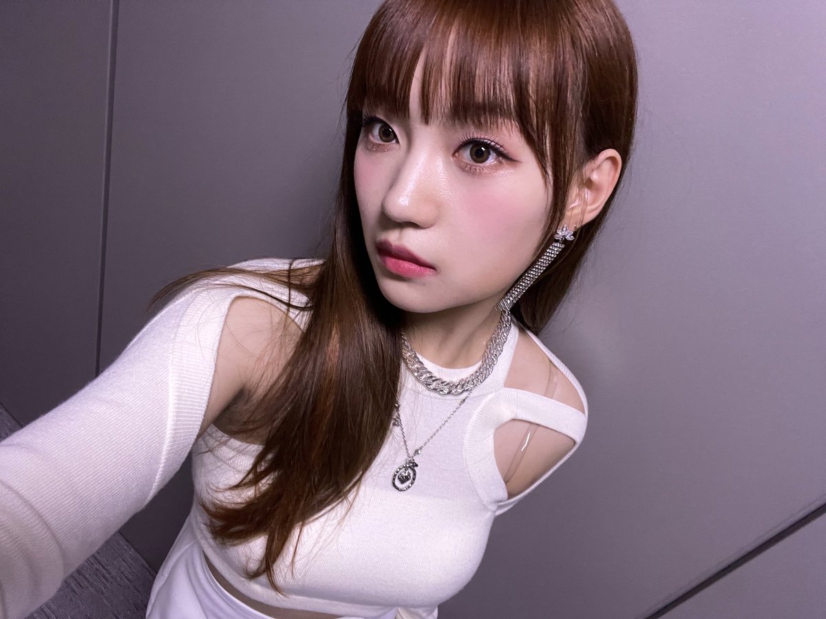 ropunwv's tweet photo. [150922] #Sohee :

켓치 모해요
보고 싶다
좋은 하루 보내는 중~?🤓

#로켓펀치 #RocketPunch #RocketPunch_FLASH #플래시 #켓치 #Ketchy #소희 https://t.co/tEZbO09JZk