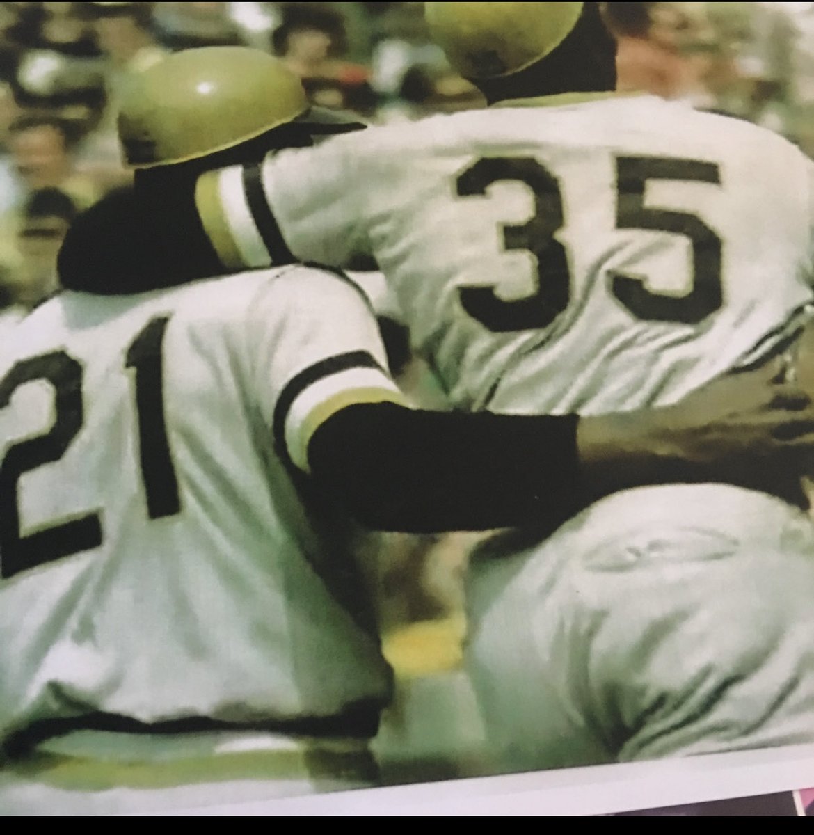 TheRealSangy35's tweet image. Today is #RobertoClementeDay. I honor my brother Roberto and the legacy he gifted to us. May God continue to bless his family. 🖤💛