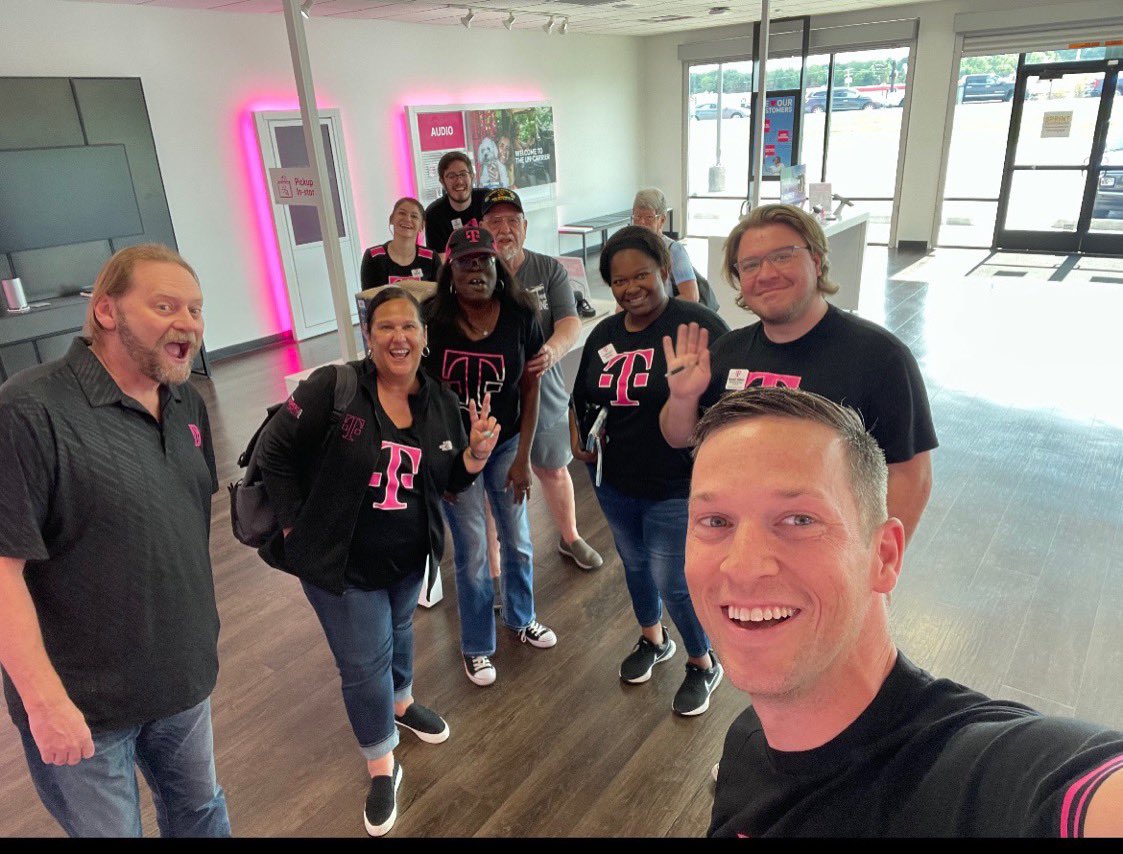 CinciSusieD's tweet photo. Great visits and Teams in Elizabethtown and Campbellsville Kentucky! #BeatMode @donnie_h_ @pedrobyers1 @tglover187 https://t.co/hXpRILgKCV