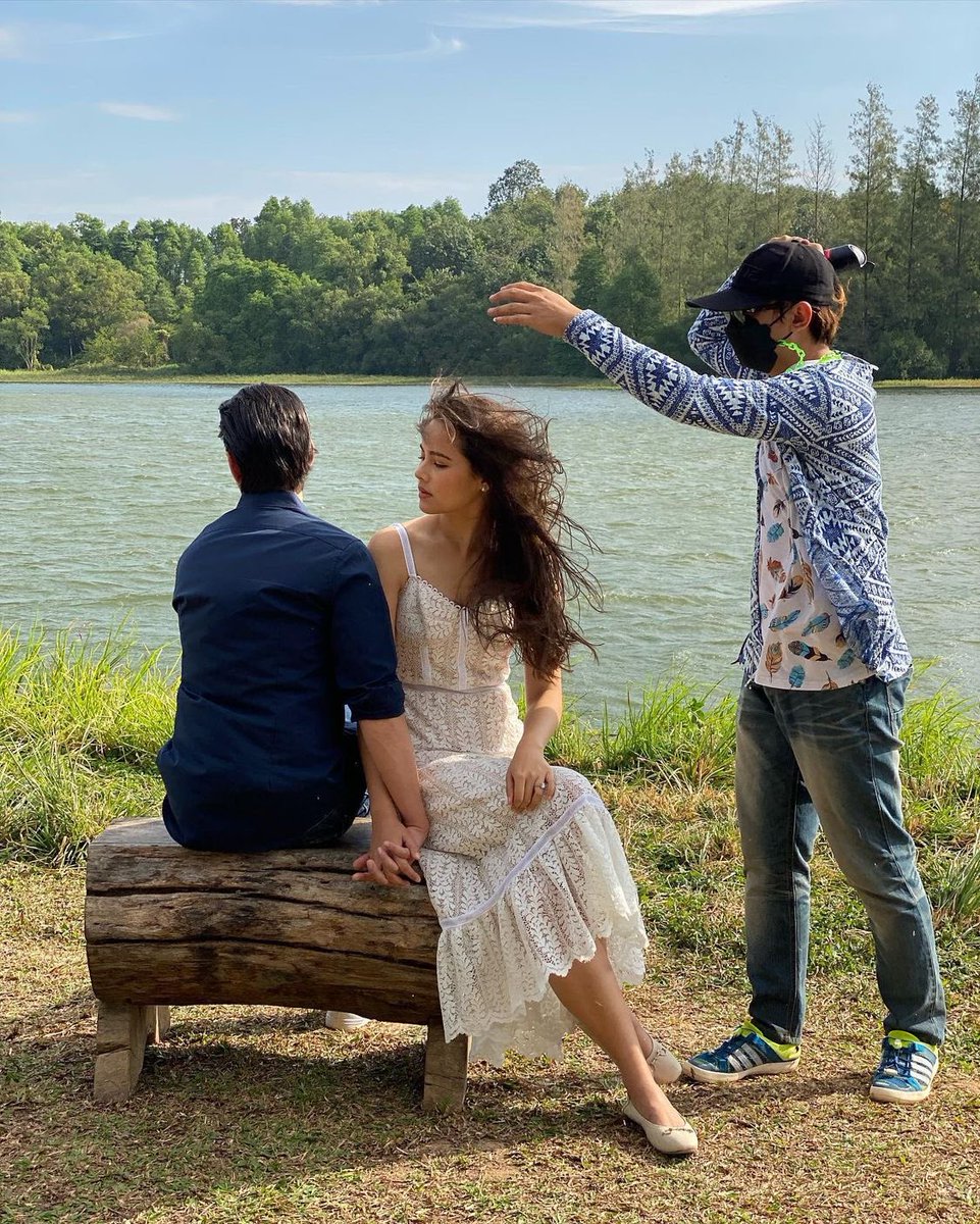 yayamarioworld's tweet photo. ไม่เห็นรู้เลยว่าฉากนี้มีจับมือด้วย😂❤️

#คือเธอ #โอ้ญ่า #มาริญ่า #มาริโอ้ญาญ่า https://t.co/4YTebumtem