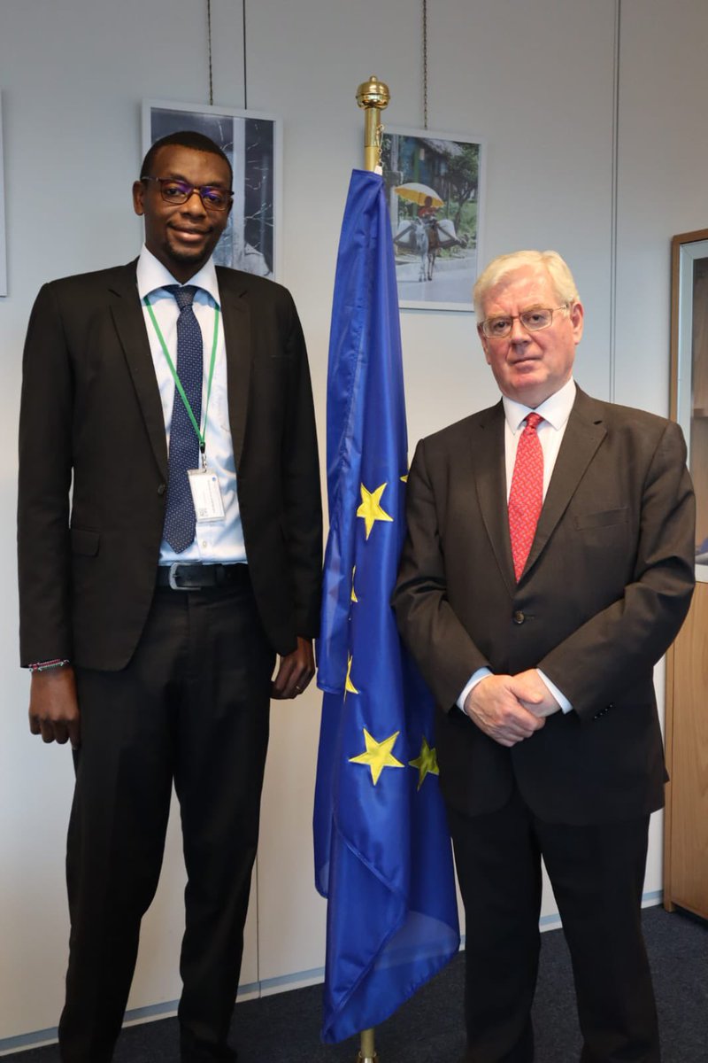 Eamon Gilmore tweet media