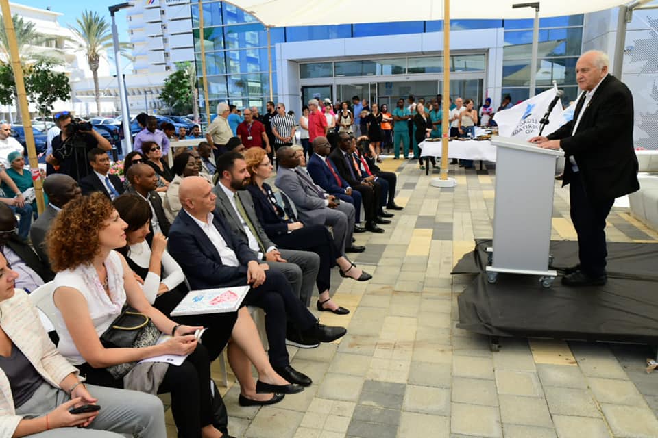 MPL_KS's tweet photo. Minister Krasniqi participated in inauguration of Ida Cabakoff-International Pediatric Center 4Cardiology, w is dedicated to organization Save a Child's Heart &amp;commitment of this humanitarian organization in recovery of children from cardiac diseases.
👇
https://t.co/VOum8ipYR7 https://t.co/ITTB9JyXQn