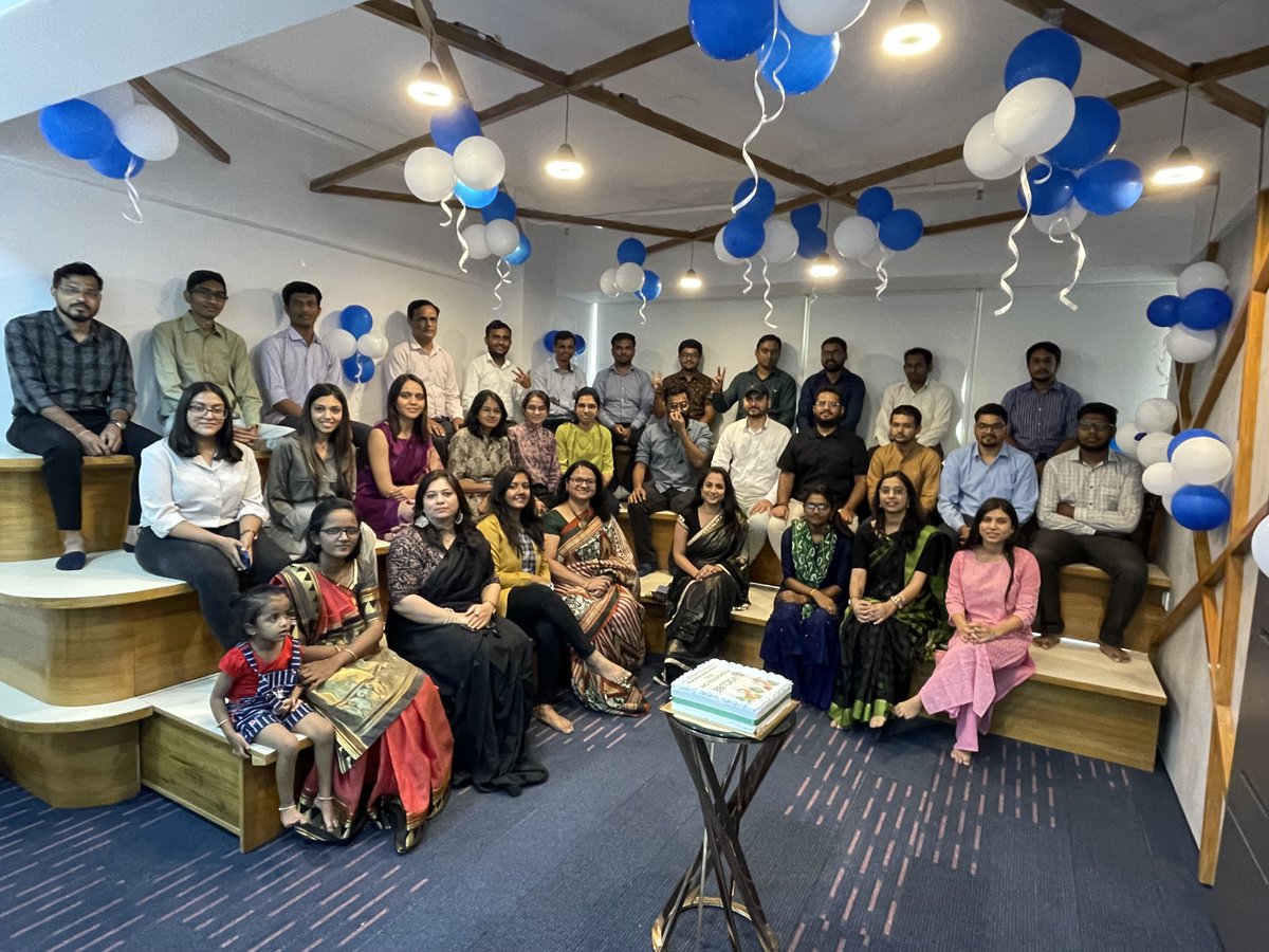 v3cube_techno's tweet photo. The celebration of V3Cube Foundation day was full of fun, as the team cut cake, distributed chocolates, played games and took lot of selfies.
https://t.co/Jke5h7eYSo
#v3cube #FoundationsDay #Celebration #mobileappdevelopment https://t.co/wZuSJquffP