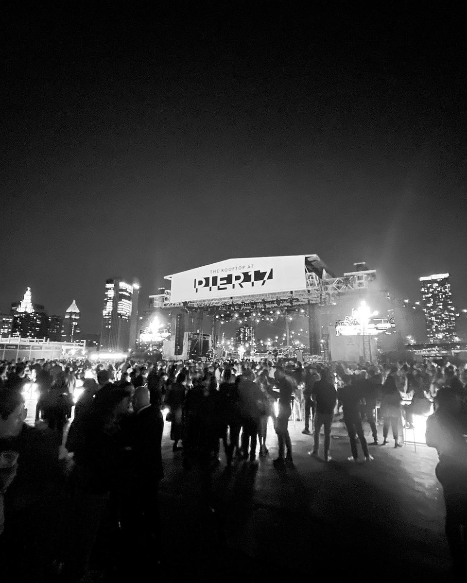sandhya_espitia's tweet photo. Last night we celebrated the launch of @citysnapNYC with thousands of NYC agents and it was a blast. @CoStarGroup @Homesnap @REBNY #RealEstate https://t.co/5jld2SurK9