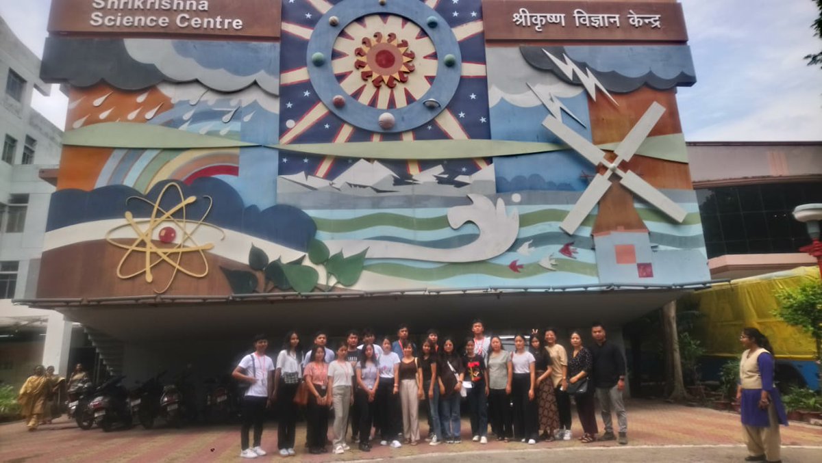 EdCIL_India's tweet photo. #AKAM_EBSBStudentTour Students of #mizoram  visited Gandhi Sanghralaya &amp; Shri Krishna Science Centre, Patna #Bihar during their 5 days trip under #StudentsExchangeProgramme  #AKAM #EkBharatShreshthaBharat #AzadiKaAmritMahotsav
#EduMinOfIndia #EBSB_Edumin
#EdCIL_Ltd https://t.co/SGR44OH9JU