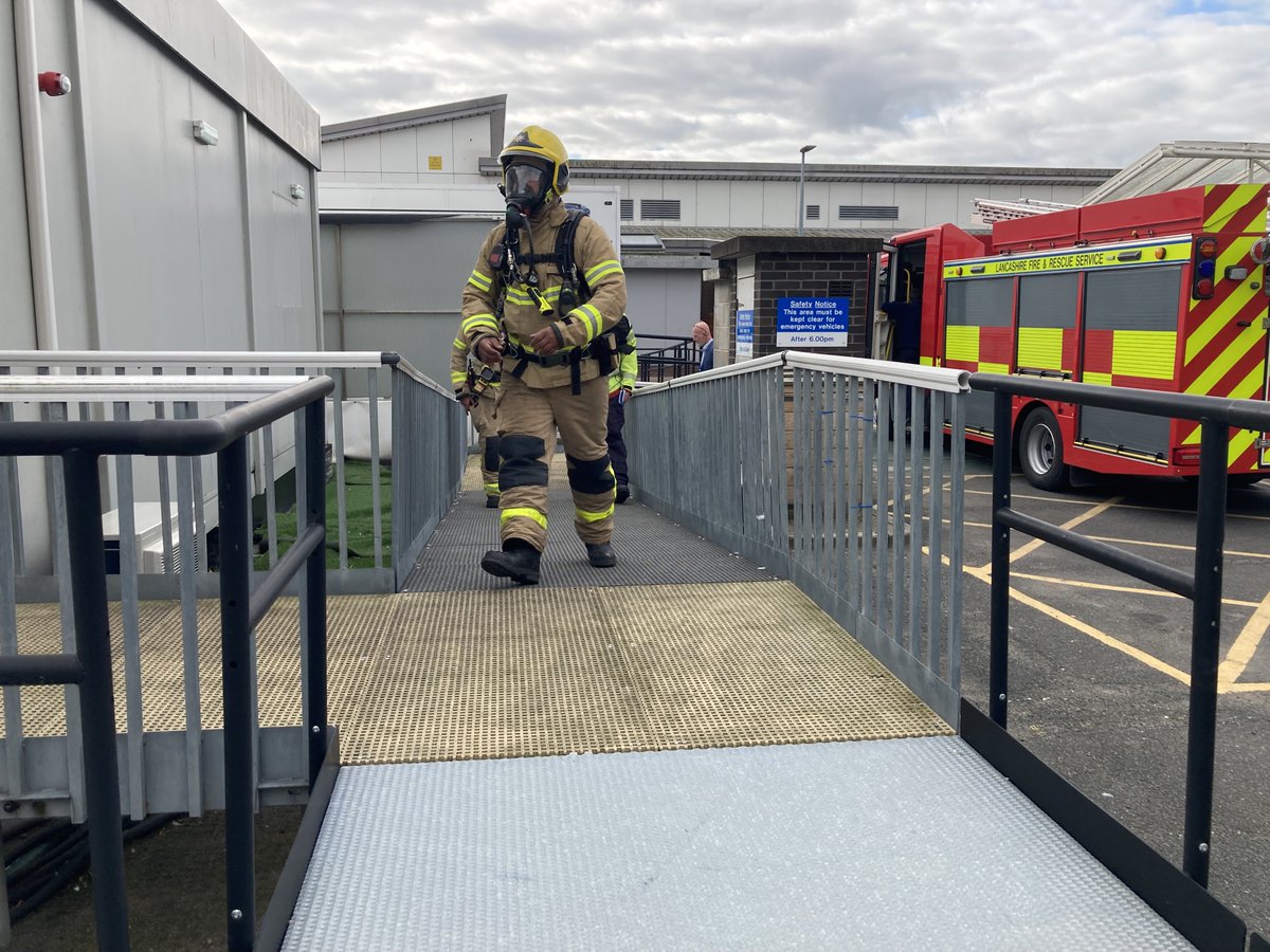 Helen Smith tweet media