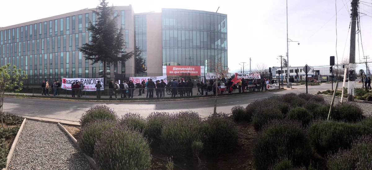chanchofenix's tweet photo. 4to día de huelga y parece que esto recién comienza. #huelgainacap2022 #sinade #inacapHuelga2022  #inacapSinade #inacaphuelga #dignidad https://t.co/uzHw9YjziD