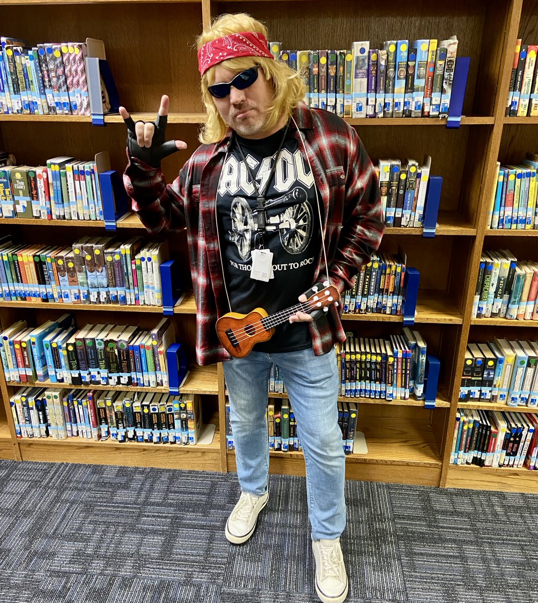 WJMSGaKnights's tweet photo. Our principal, Dr. Scott Chapman dressed for school today to celebrate all of the "rock stars" at WJMS! #principalsinaction #GoKnights #rockstarstaff https://t.co/LW7F8J3ff1