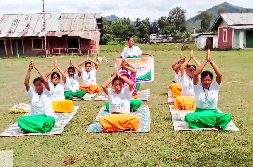 bem_hidang's tweet photo. #PoshanMaah2022
"Yoga: Relax and Be Happy"
Celebrating Rashtriya Poshan Maah September 2022 with family and  at AWCs Sector 19 ICDS Project Imphal East-I #Manipur @MinistryWCD @POSHAN_Official https://t.co/RVjHpcWSwX
