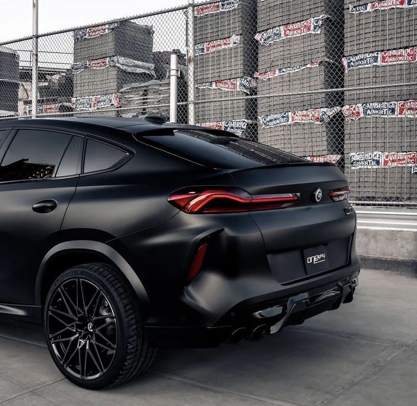 GRZmotors's tweet photo. Black x6M competition https://t.co/P5aKZpr8la