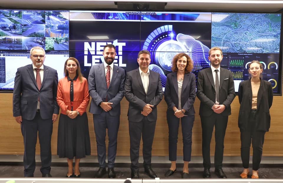 MPL_KS's tweet photo. Minister Krasniqi is received in a mtg by Chairman of Federation of Local Authorities of 🇮🇱, who is at same time Mayor of the Municipality Modi-Maccabim-Reut Haim Bibas. He also visited Technology Institute-Holon &amp; Municipal Innovation Center of 🇮🇱 
👇
https://t.co/rnSn4jOKtn https://t.co/Ctb70mlUJS