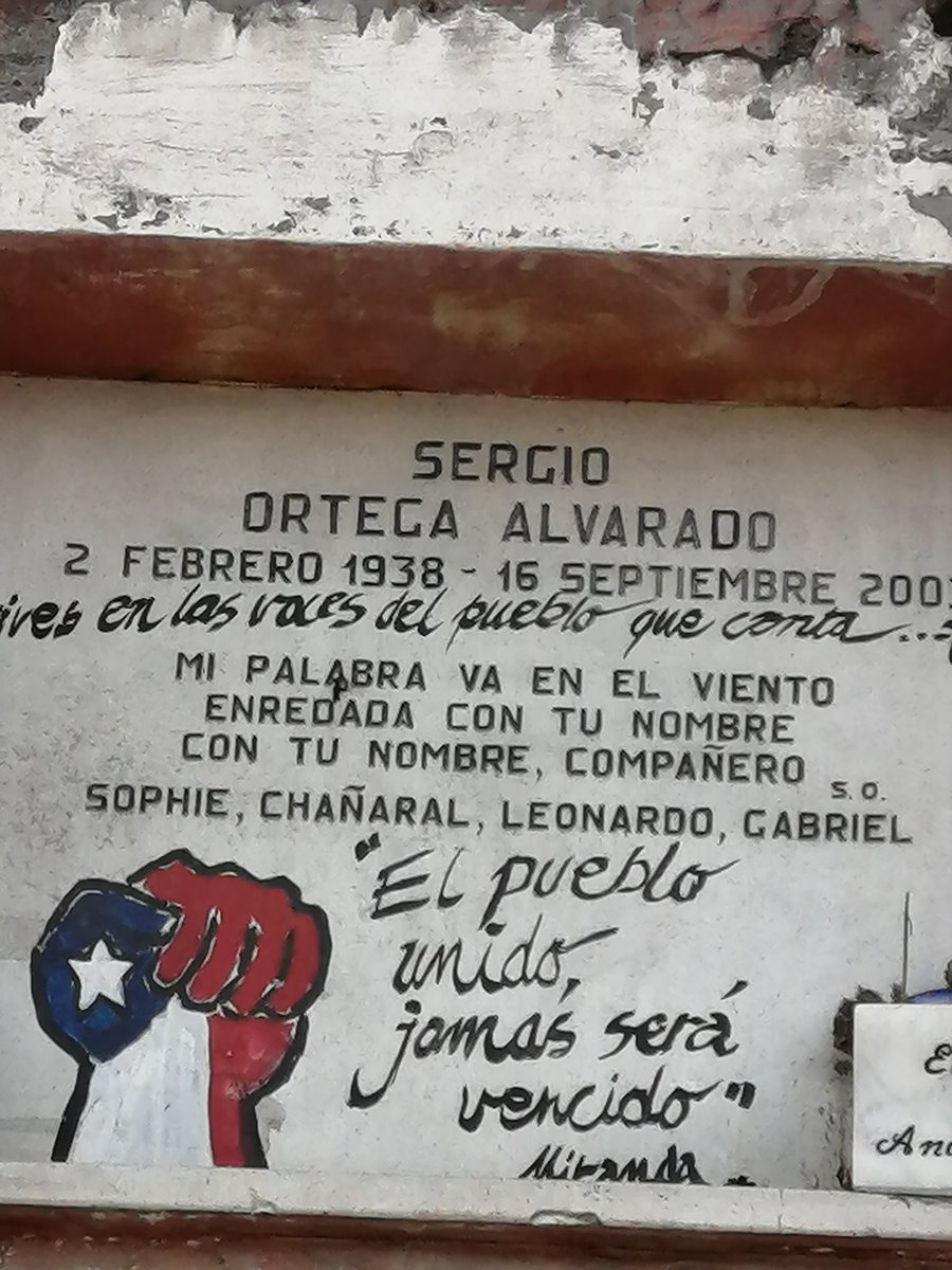Un 15.9.2003 a los 65 años, partió el hombre que nos invitaba al canto con el puño en alto.
El Pueblo Unido Jamás Será Vencido
El himno de la <a href="/jjcc_chile/">Juventudes Comunistas de Chile</a>
Himno de la <a href="/Cutchile/">CUT Chile ✍️🗳</a>
Venceremos
La Fragüa y mas música con historia.

Te llevamos siempre.🎶🎵
#Comunista
#SergioOrtega