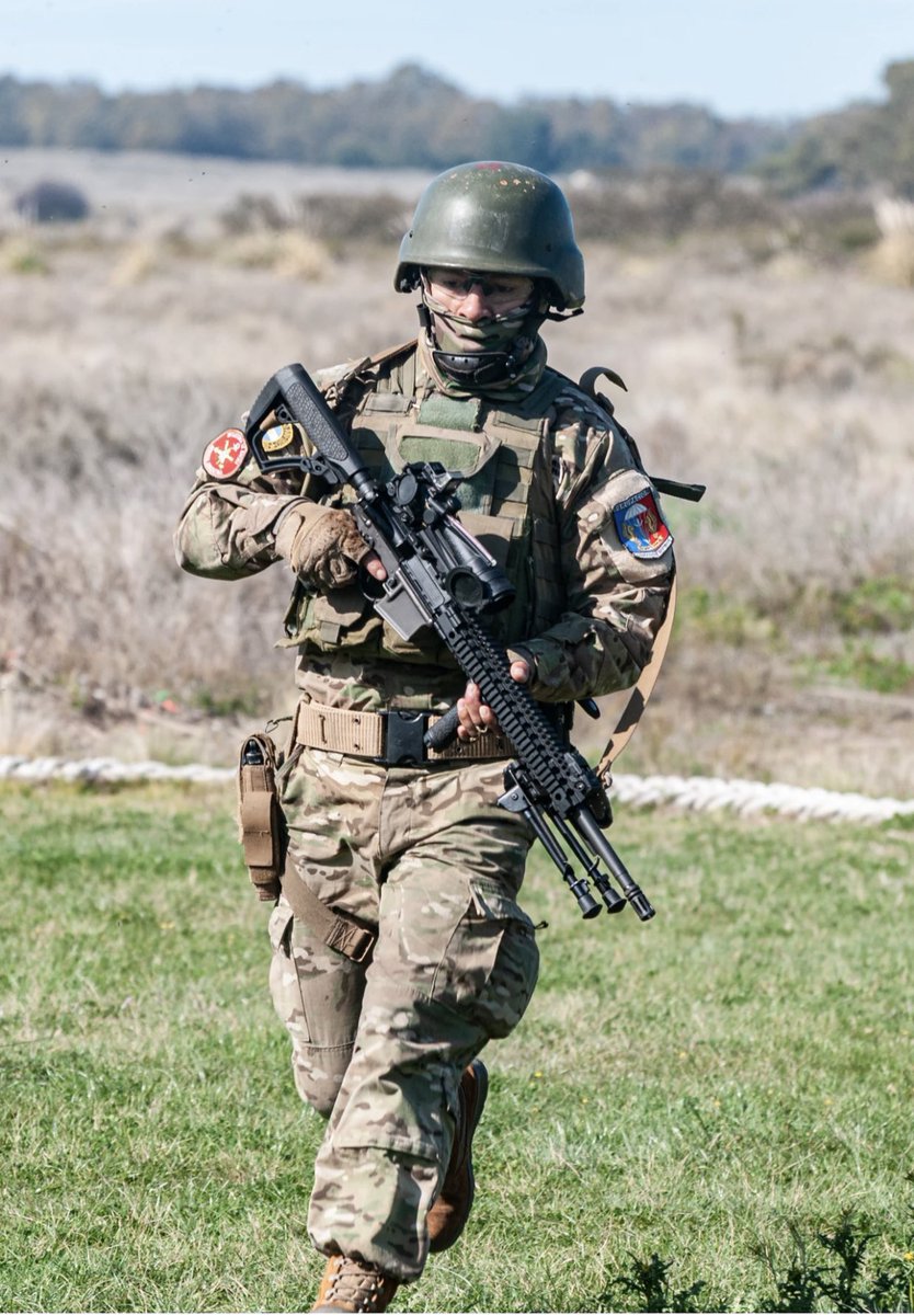 PucaraDefensa's tweet photo. La #Infantería de #Marina Argentina a fondo (2º Parte): Los #Comandos #Anfibios
@Armada_Arg #imara #bichosverdes #coie #faif #flomar #malvinas #infante #apca #apbt #minimi #m4a1 @DanielDefense @Trijicon #acog #bnmp #2deabril
https://t.co/3BVXpmFheZ https://t.co/FF0ErYQGlB