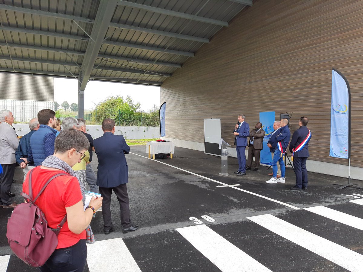 CoherenceEnerg1's tweet photo. Inauguration d'une nouvelle opération d'autoconsommation collective à partir de la création d'un dépôt de cars scolaires pour la communauté d'agglomération Chauny-Tergnier-La Fere (Aisne). En groupement avec @DemathieuBard 
Étapes mises en œuvre avec @enedis_picardie @enedis https://t.co/PkpNhG4Obw