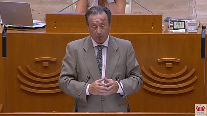 Interviene diputado <a href="/BaselgaFernando/">fernando baselga</a>  en el turno de fijación de posiciones por el <a href="/GpoParlCsExt/">Grupo Parlamentario Ciudadanos Extremadura</a>