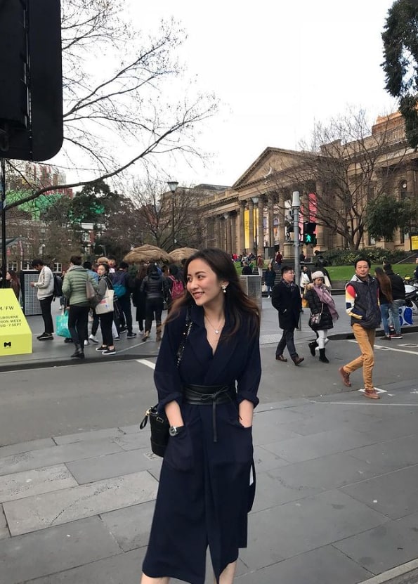 EmilyEm57207040's tweet photo. Not every day is sunny, and not every day is cool. If you have the sun in your heart, life will always be sunny. https://t.co/3ZFZgJWT8L